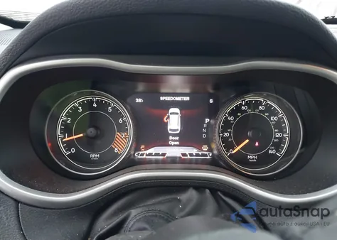 2015 Jeep Cherokee Trailhawk z USA, uszkodzony, nr VIN 1C4PJMBS2FW502760